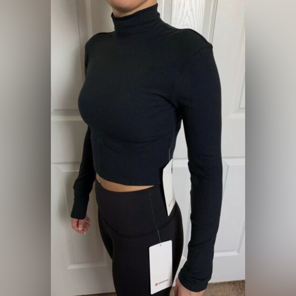Lululemon LA Turtleneck Long Sleeve Black - cropped rib LS - Picture 7 of 7